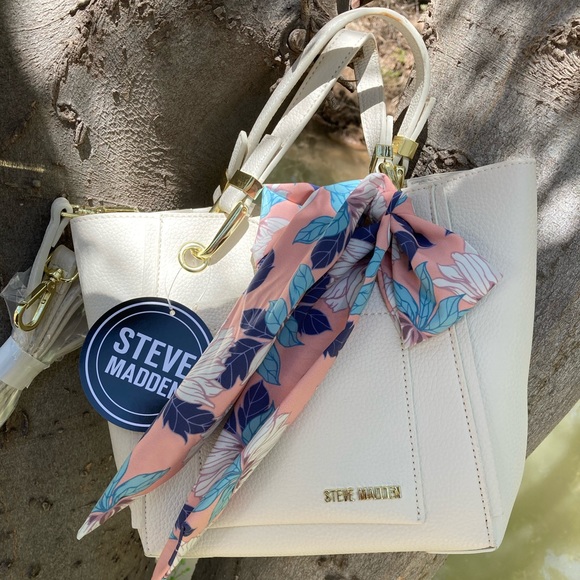 Steve Madden Handbags - New Steve Madden Off white Scarf Crossbody Bag